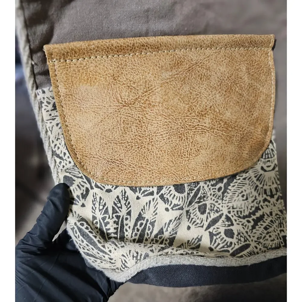 Maya Tote Bag. Leather & Canvas. Floral large bag. Zip closure. Multiple pockets
